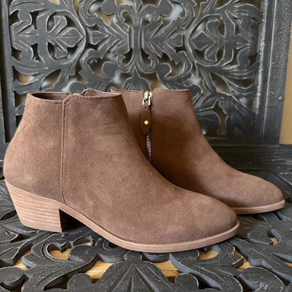 Thursday Boot Co Everyday Downtown Taupe Brown Suede Ankle Boots Size 8 - Picture 3 of 14